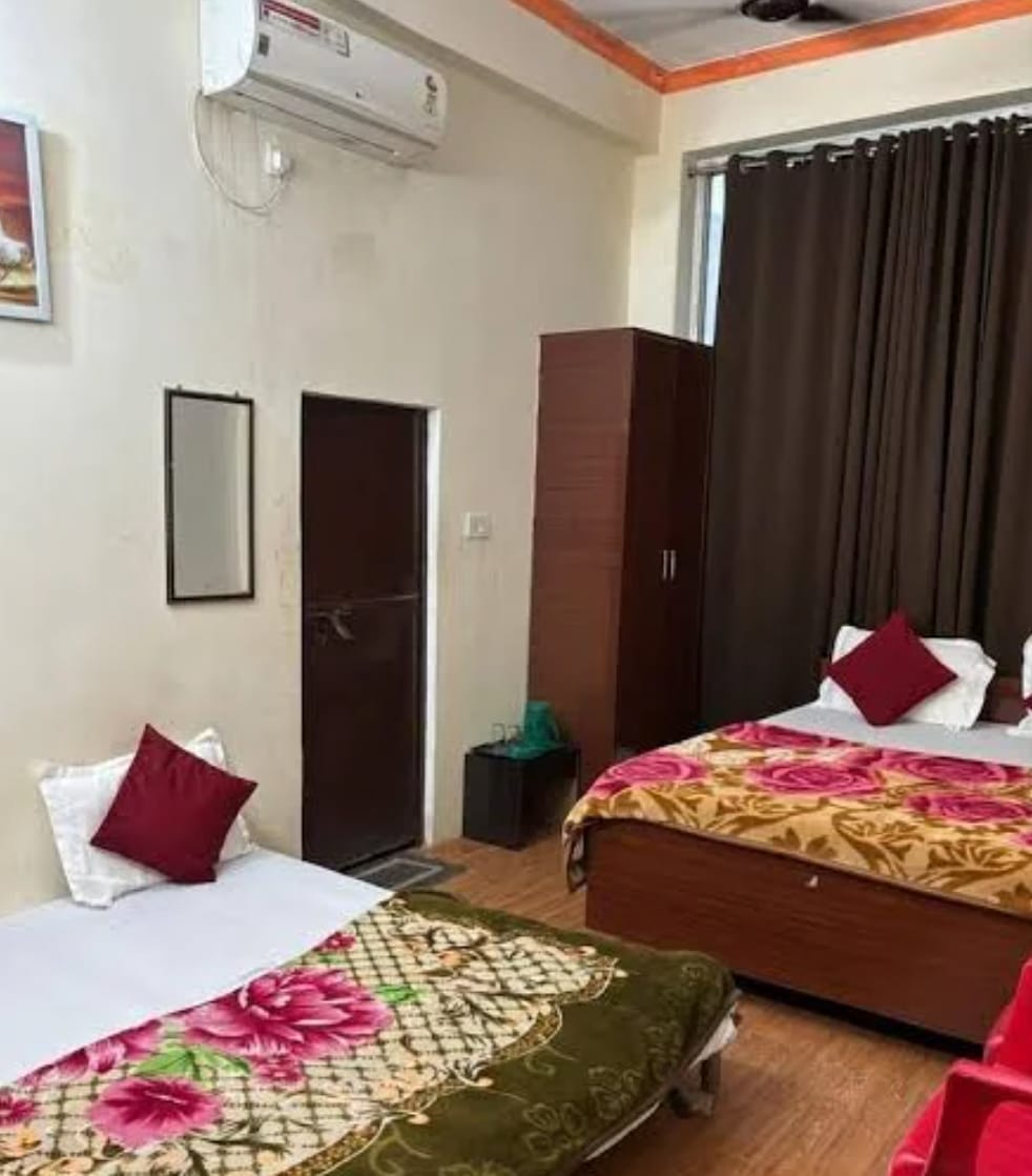 Hotel Varanasi Paradise  - Image 2